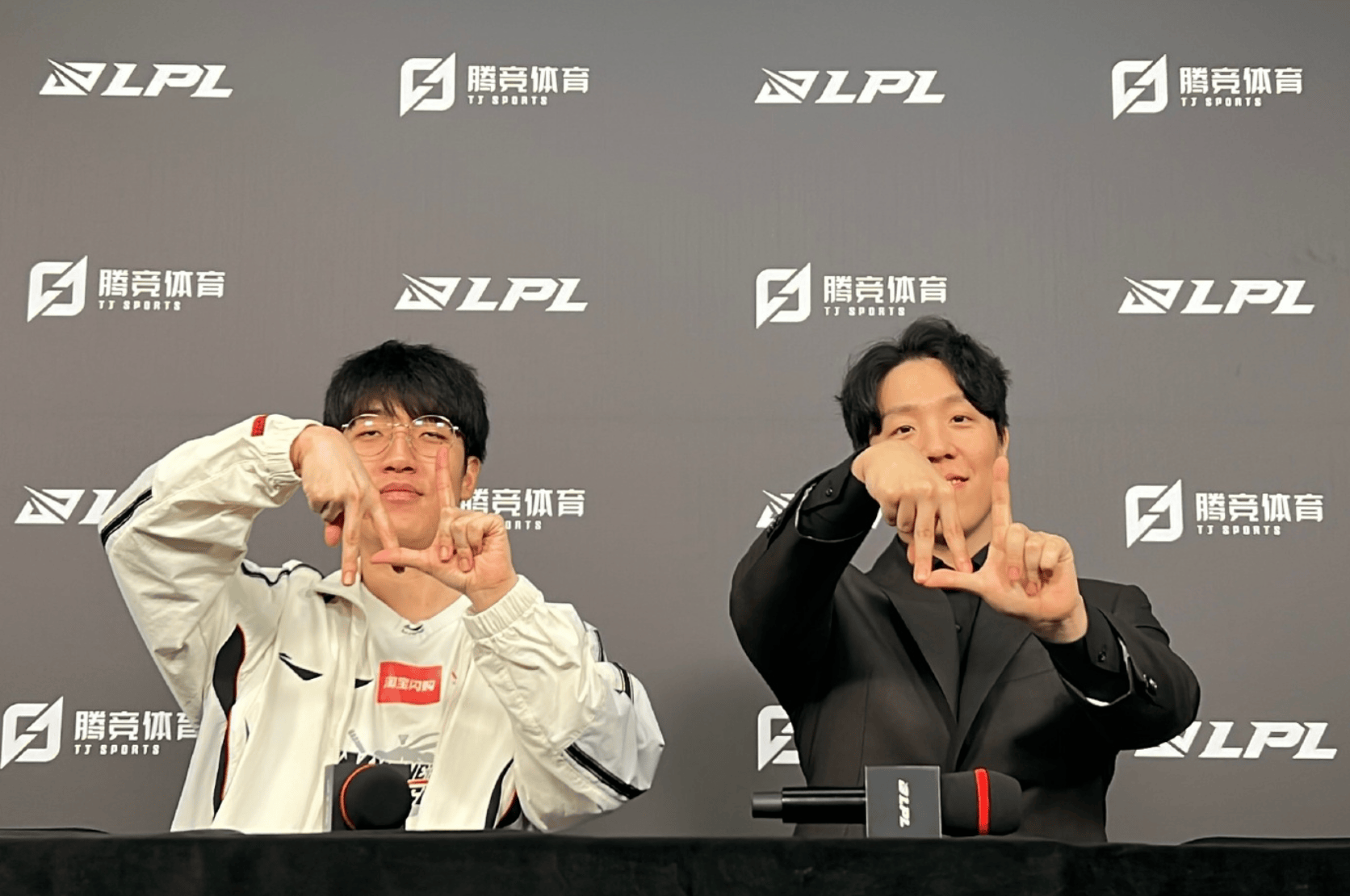 Tarzan: 赛前没见到Tabe有点可惜, 一起加油吧, 下次见