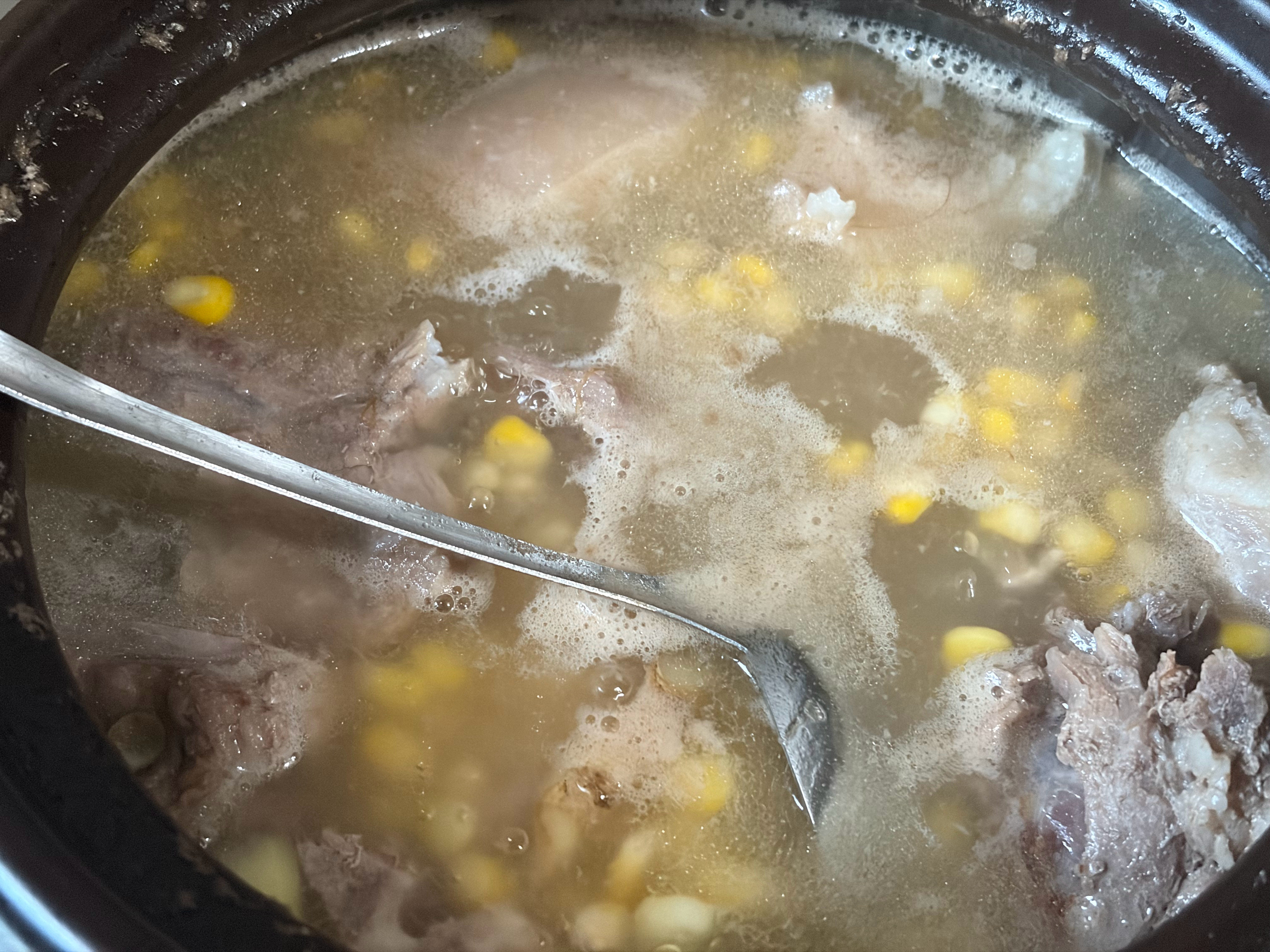又是好久没做饭了，今天小孩哥过生日，被我妈叫出马了这个牛排骨做的广受好评