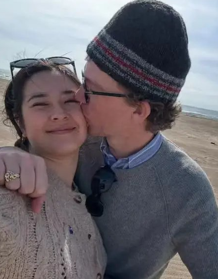 姜文也没想到，女儿婚礼上，周韵母子的一举动，暴露真实家庭关系！