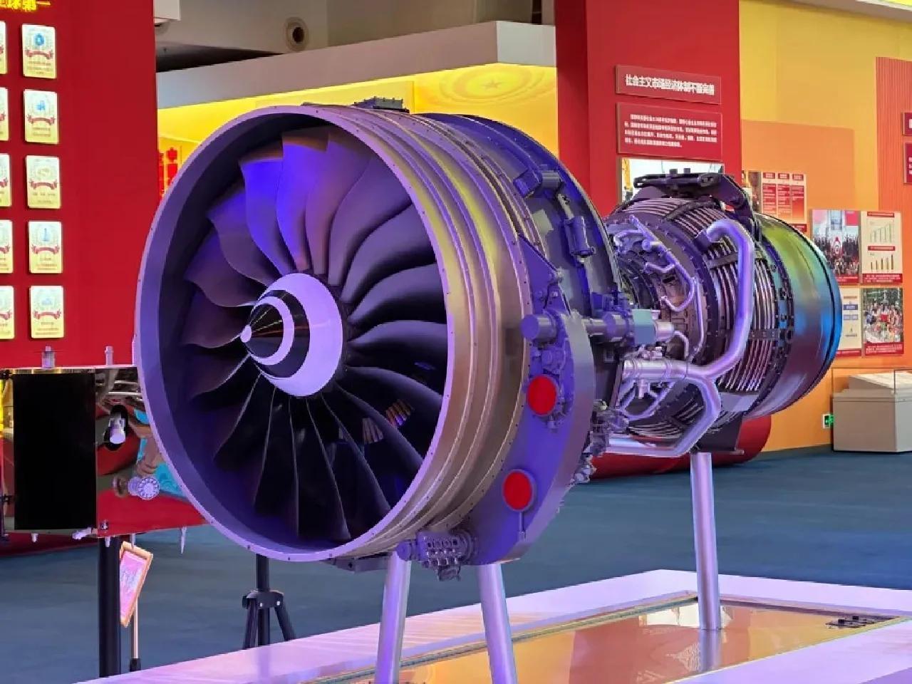 中国为什么要全力以赴制造C919这样的客机？说实话，做出来以后才知道，这飞机根本