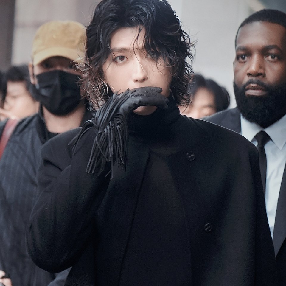 不对这衣服透的不行​​​