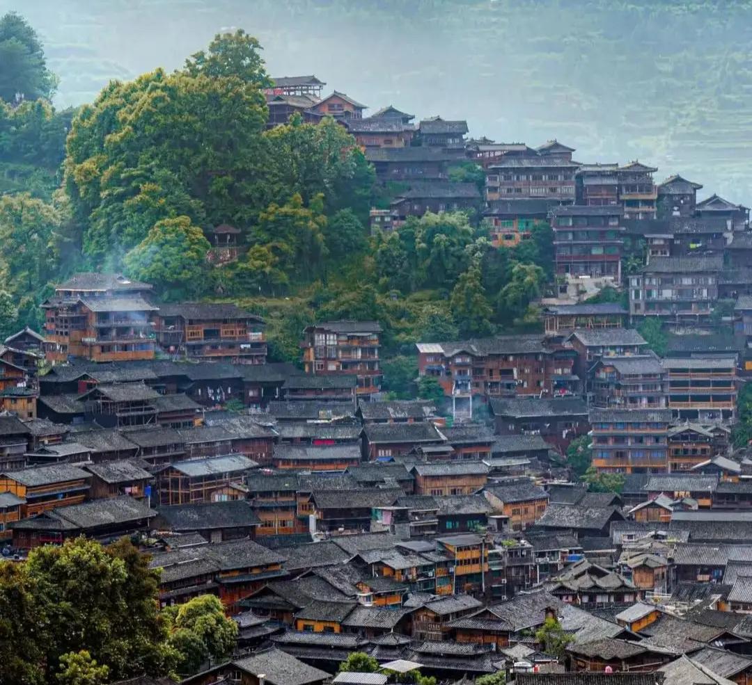 我回到贵州老家，曾经的国家级贫困县三年多，走访了70来个村寨，没见到一个流浪汉，