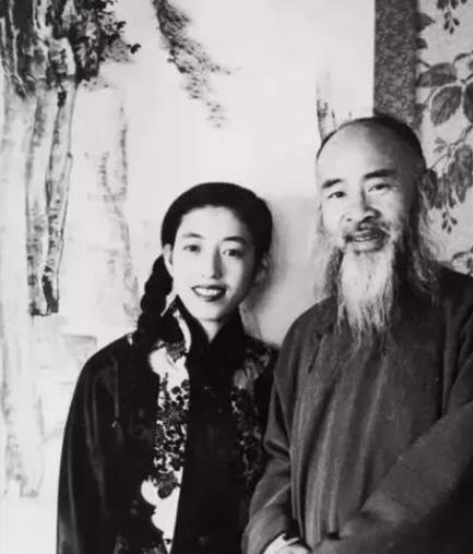 一次，富豪买了张大千一幅画，回家却发现是赝品。谁知，富豪非但不生气，还邀