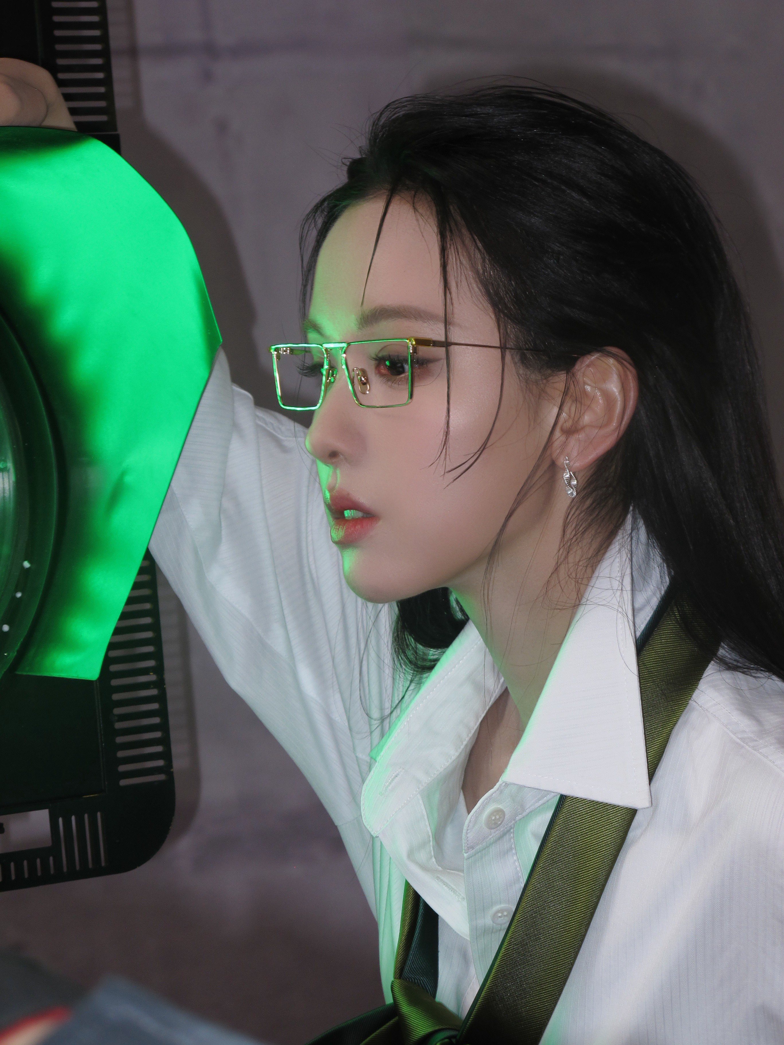 陈都灵别笑，笑你也过不了这关💚