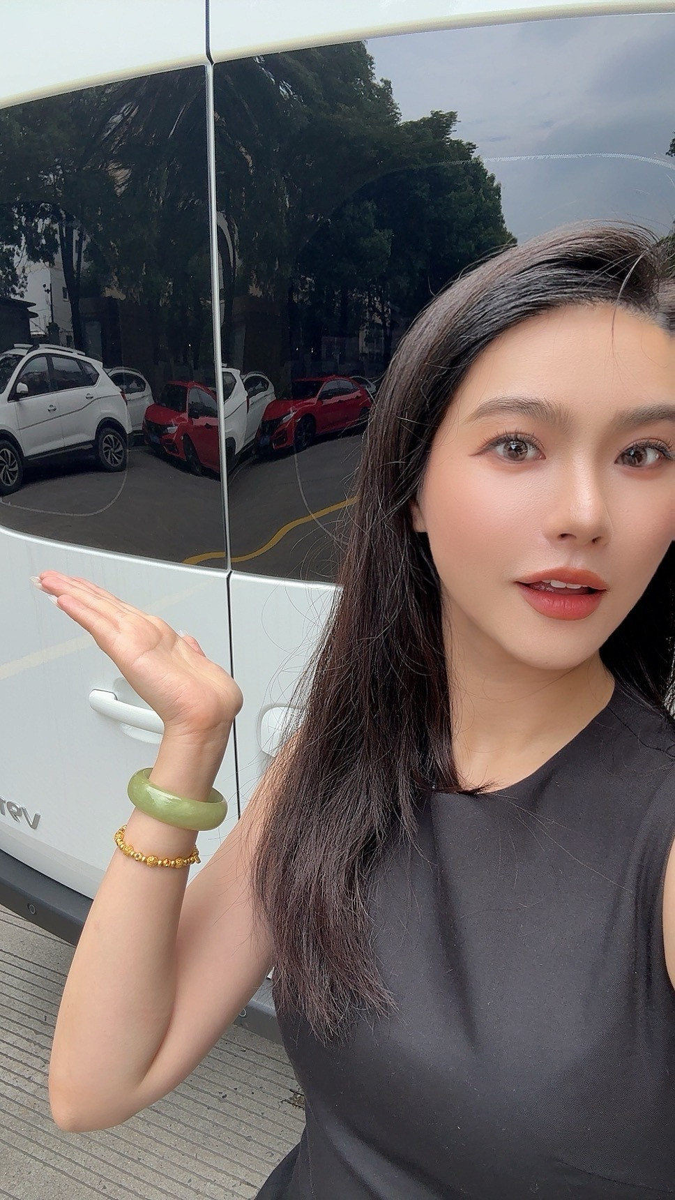 拿到车了🚗吃个路边摊，干活喽​​​