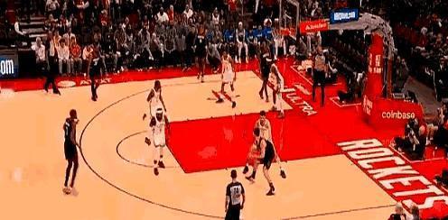 5年1.85亿，火箭赌错了？申京刚签顶薪，场均21+9+6，数据漂亮。可最