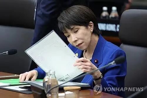 牛弹琴: 日本又玩了一个小动作