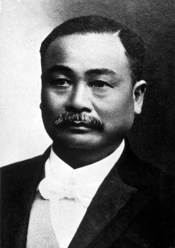 1912年，詹天佑修铁路时月薪1000两银元，相当于现在的21万左右，他的工资养