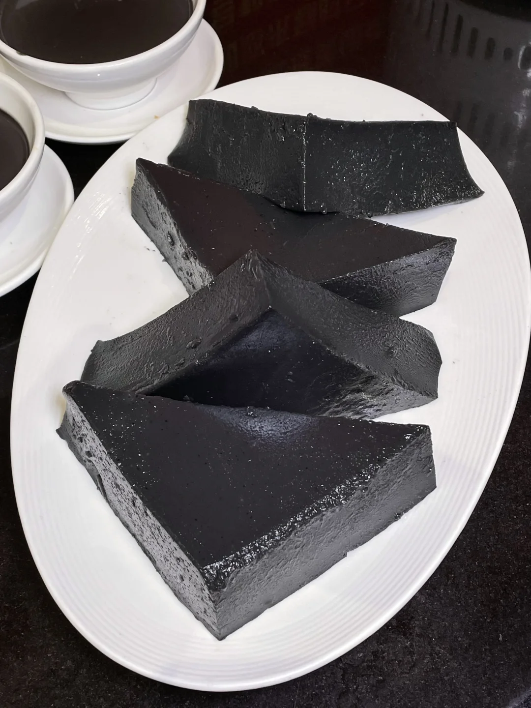 吃了十几回了根本吃不腻！！！！永远可以相信本地人扎堆的粤菜酒楼！每次饭点过来