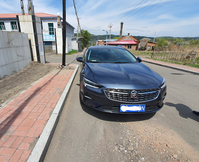 君威中控异响各处异响兄弟们，走烂路中控异响，哪哪都响，到底怎么破，难受死了，哗