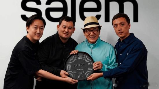 成龙新片开始筹备：取景地为哈萨克斯坦根据外媒爆料，成龙正在哈萨克斯坦筹备《龙兄虎