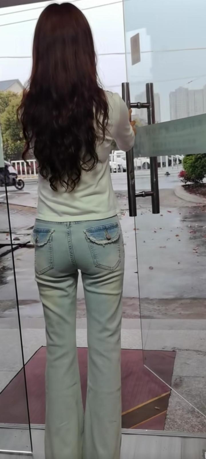 人到了一定年纪，学会了给生活做减法。