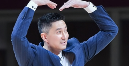 杜锋被网友群嘲。中国男篮和塞尔维亚FMP拉德尼基的热身赛，这场比赛前广东男篮球员