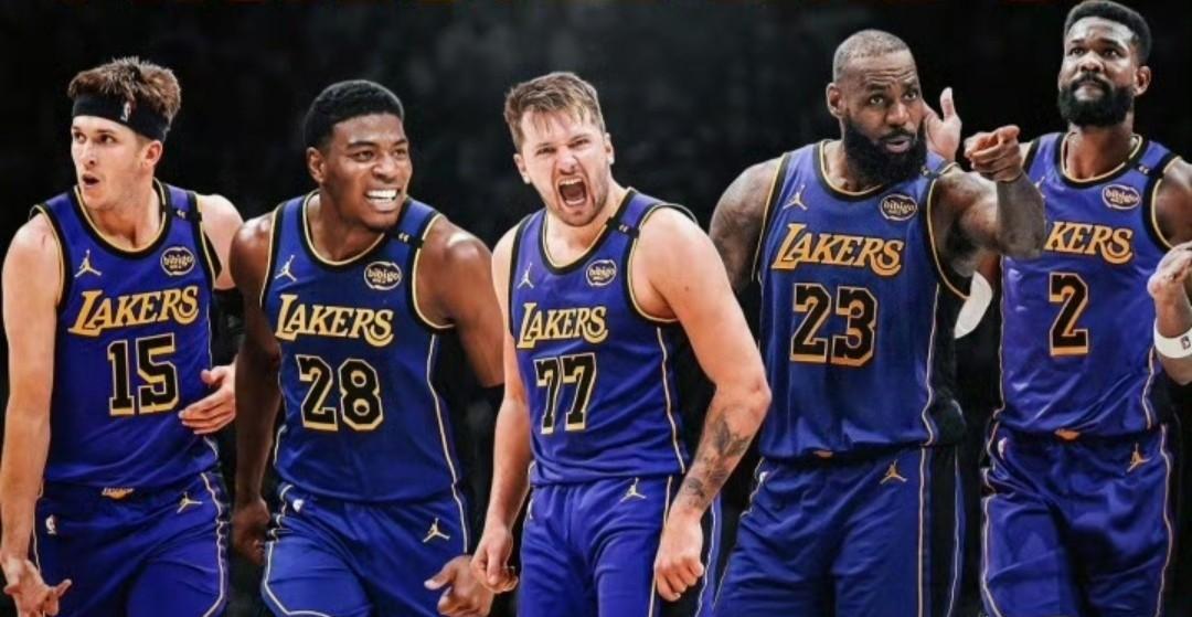 湖人和火箭的病正好相反，所以用八村塁交易小贾史密斯能解决问题，当西部垫底的国王队