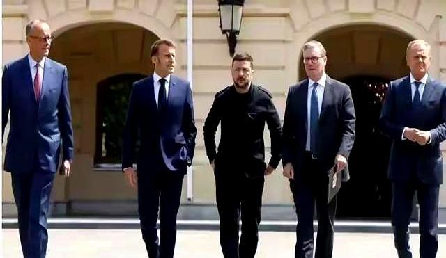 给俄乌战争做一个总结，四年前，这些政客对泽连斯基说，投身股市吧，等打败了普京，你