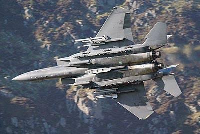 美以空袭伊朗对全球股市有何影响美以空袭伊朗对全球股市的影响是分阶段、多层次的