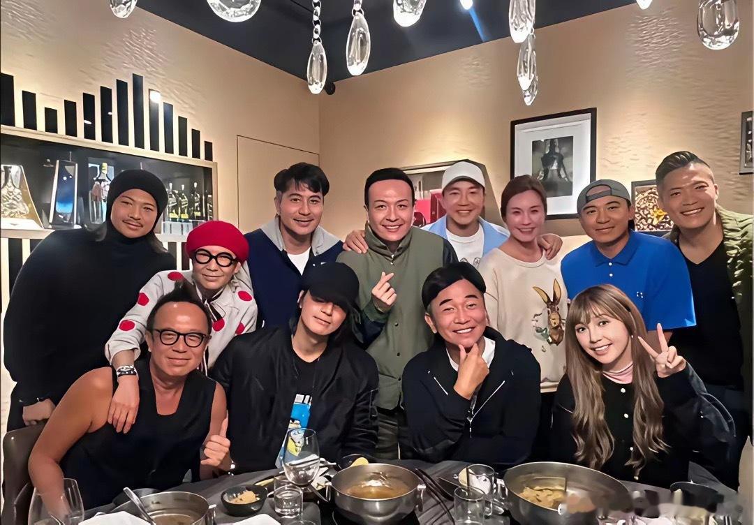 言承旭近照曝光，与友人在台北聚会。你认为48岁的他状态ok吗？