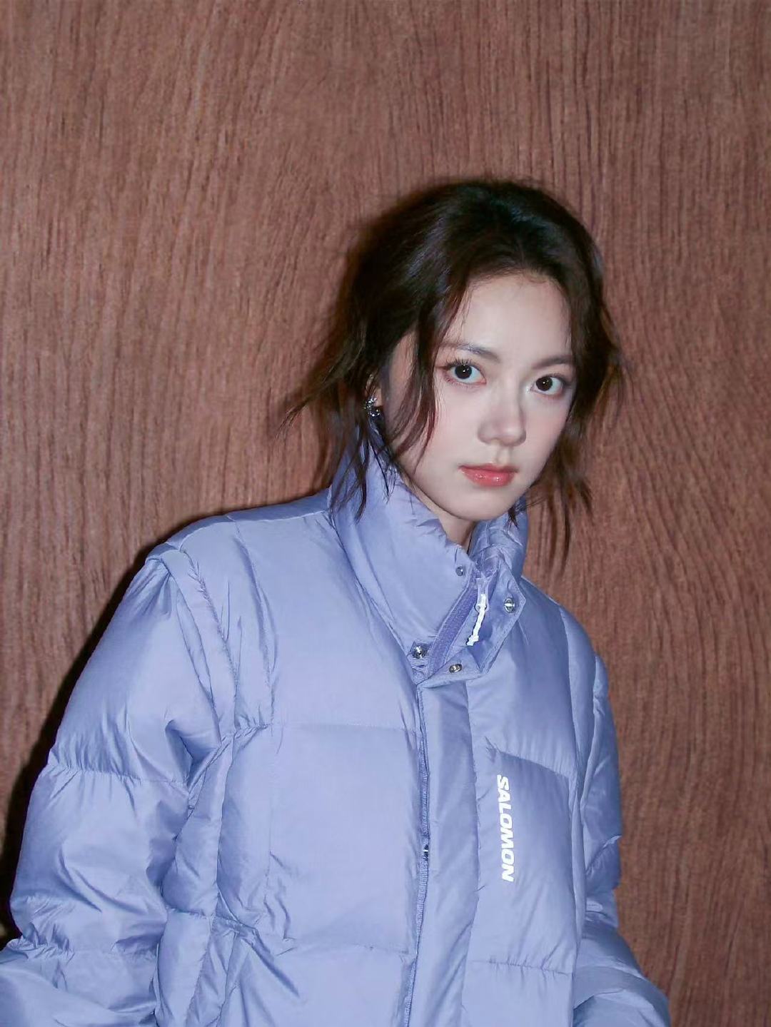 赵今麦打底裤配运动鞋赵今麦冬日暖意赵今麦冬日暖意