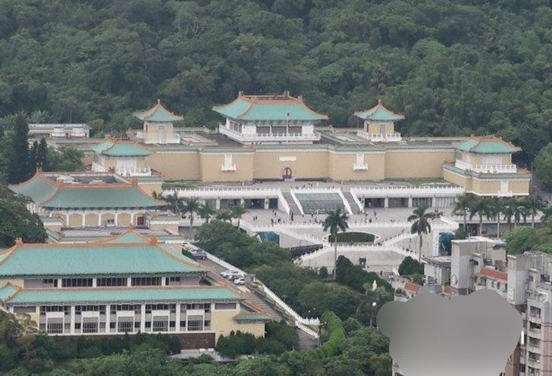 台湾省台北故宫院长萧宗煌称，台北故宫的文物是“中华民国”执政的时候带到台湾岛的，
