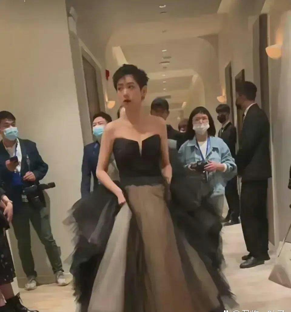 刘恺威的女友，就想知道这么久了结婚了吗？​​​
