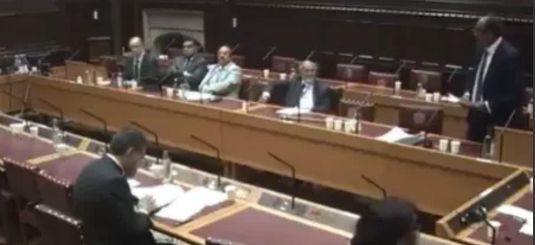 /英国说都怪印度，让中国抓住了在雅鲁藏布江修水电站的机会！英国媒体最近又放话了，