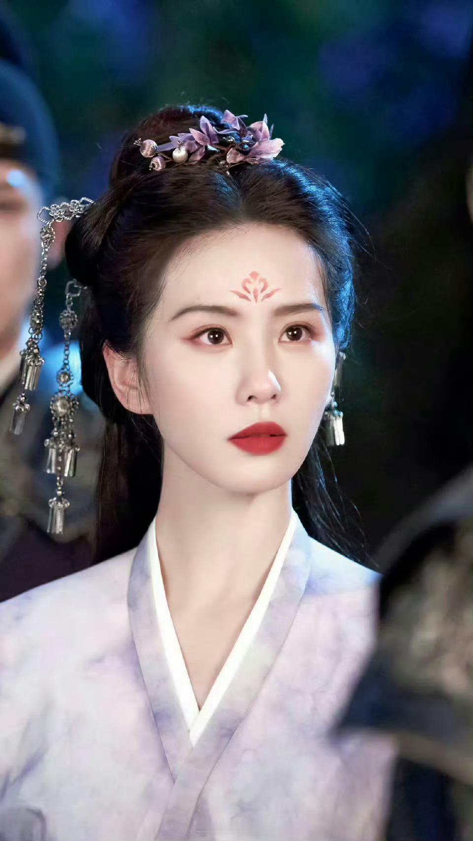 刘诗诗一念关山单扛出圈🐰不愧是我们国民女顶～发一姐红稿都要来蕞见以为dre