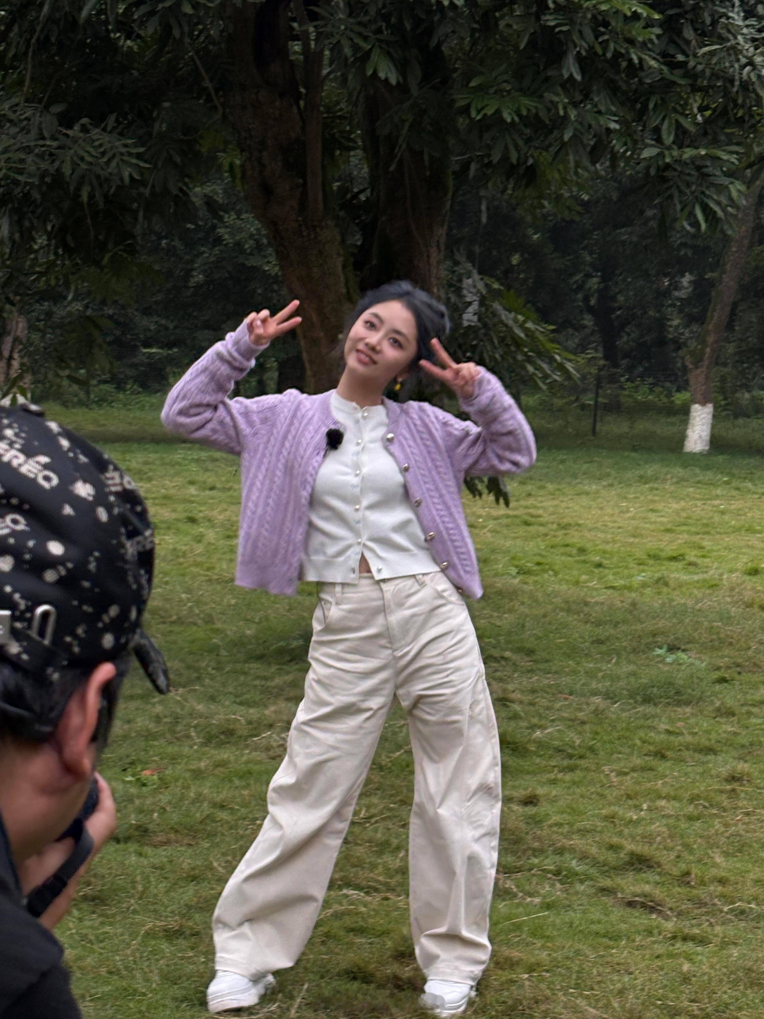 哇谭松韵回泸州了