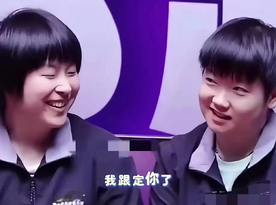 莎：哎，小蘑菇，你想吃肉吗？小蘑菇：当然想了，特别是烤肉，我都馋不行不行的了。