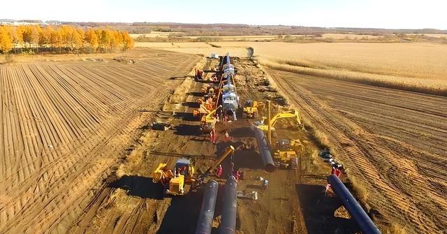 中俄管道为什么不经过蒙古？因为那地方普遍反华，而且已经到了全民魔怔的地步，他们的