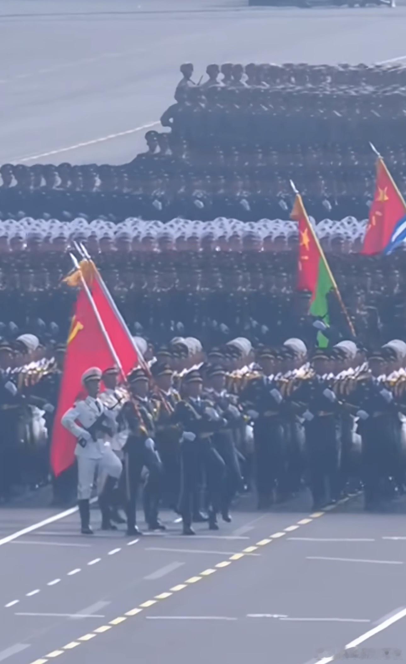 中国排面给全世界亿点震撼这股独属于中国的磅礴力量，每次亮相都让世界眼前一亮！这