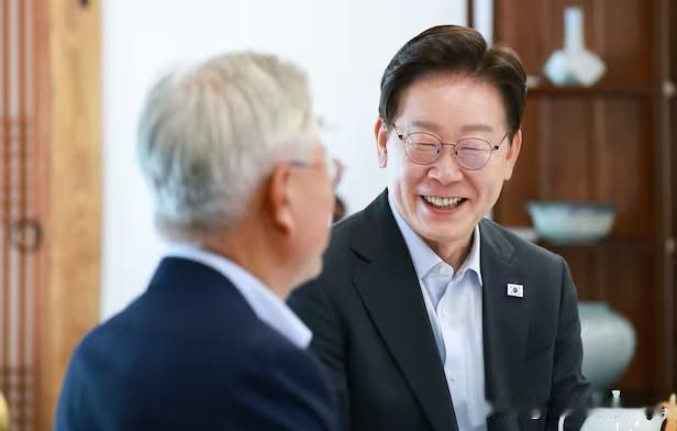 7月3日，韩国政坛传来一则低调却极具分量的消息。共同民主党内赫赫有名的反李团体“