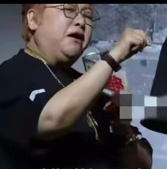 开始做切割了！这是做贼心虚啊韩红基金会发文简直搞笑，称韩红基金会与韩红是两个