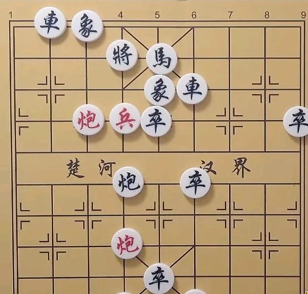 构思非常巧妙的一盘棋，这棋用到了炮的移形换位，借炮使兵炮，然后就是送佛归殿，三种