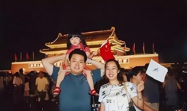 1996年，曾任邓小平警卫员的马林准备结婚，双方家长见面商量婚事，不料岳母却提出