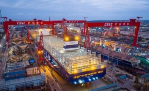 40艘大单直接砸向中国，韩国造船业拿到了全球62%的订单，韩媒马上狂欢，还扬言“