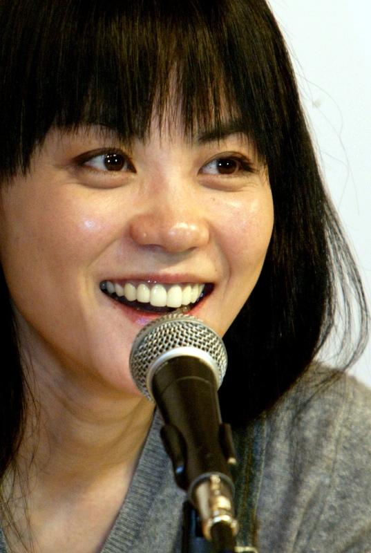 张柏芝和王菲谁更美，这真是个让人纠结的话题。张柏芝1980年出生，青春活力、自