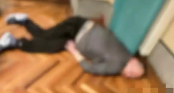 上海，男子下班后和4个同事烧烤聚餐，5个人喝一瓶开封的52度白酒。聚餐结束后5个