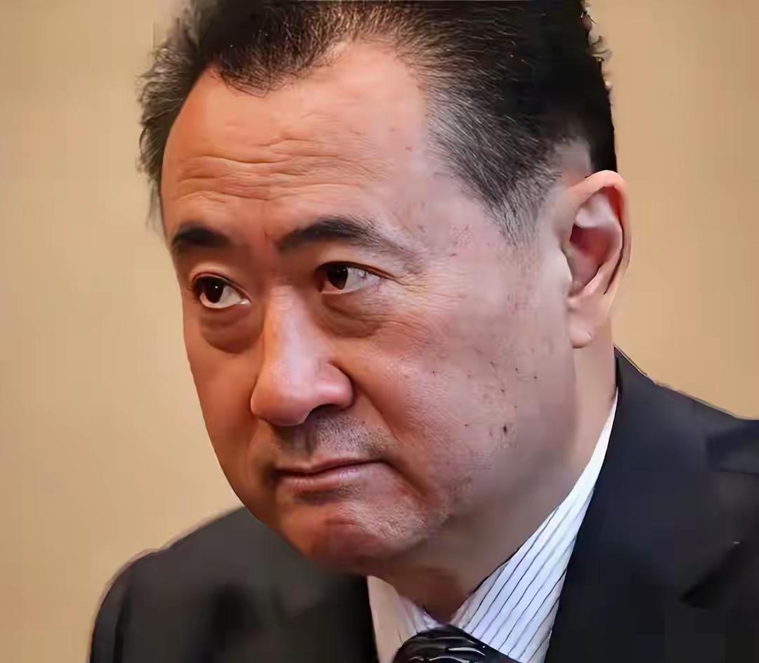 地产大佬集体谢幕：王健林vs许家印，谁在渡劫？2026年4月，地产圈三个结局