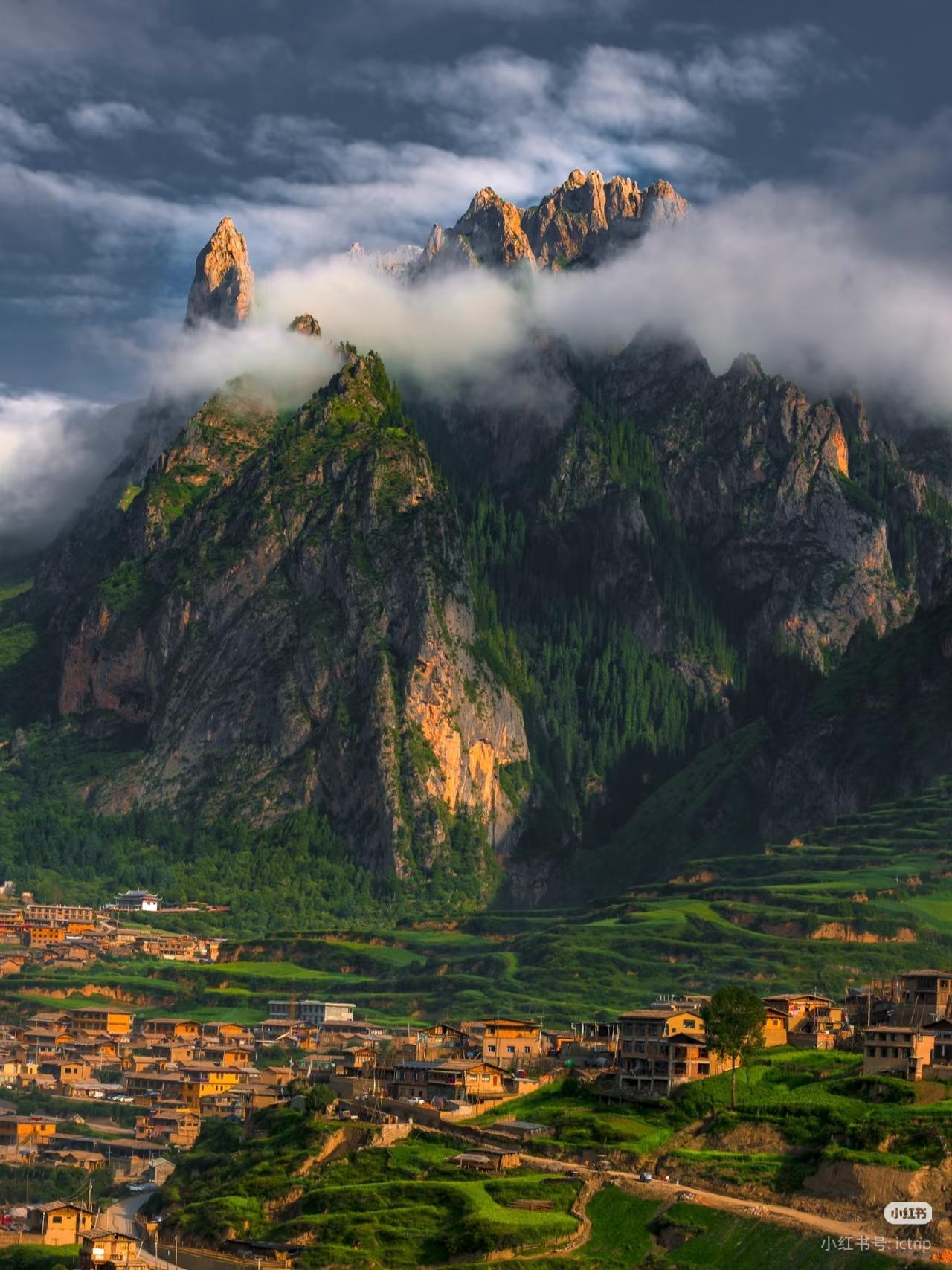 ⛰️被《国家地理》评为此生必去的秘境有多绝《国家地理》说它是一生一定要去一次