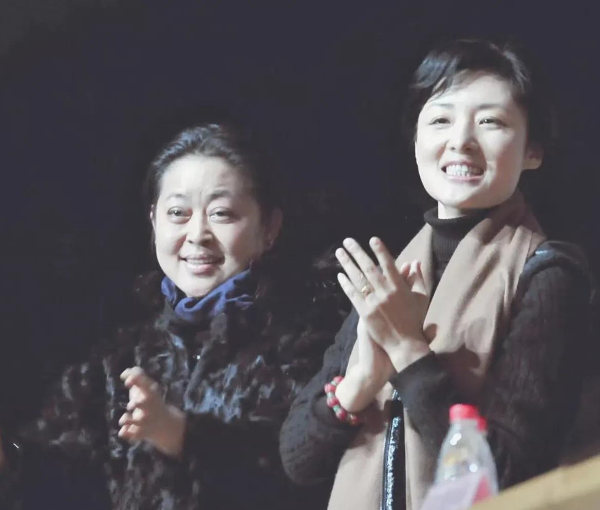 被周涛、倪萍的老年状态惊艳了，优雅到了骨子里。她们各自代表着不同的时代记忆，这种