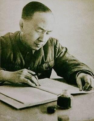 什么是民族自尊与自信？看看钱老！上世纪八十年，中美关系回暖至高峰