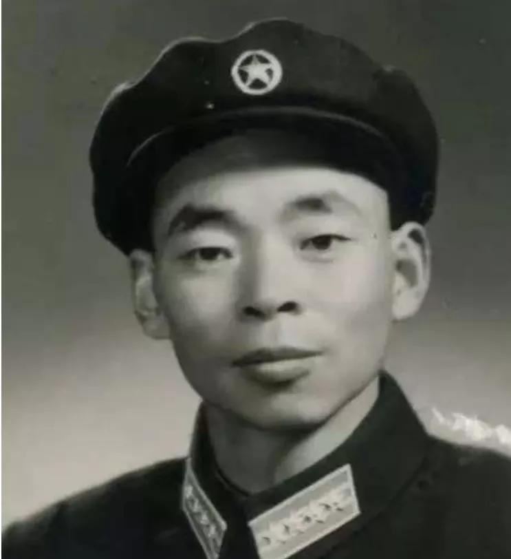将军千古！他是全程参与了西藏解放全过程的人，进藏的时候是师政委，一直到70年代