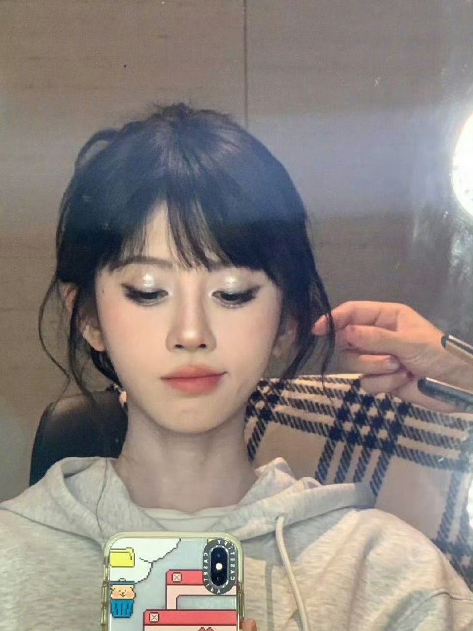 鞠婧祎的化妆思路真的变了，反正就是和以前不一样了​好有嘻哈少女那味​​​