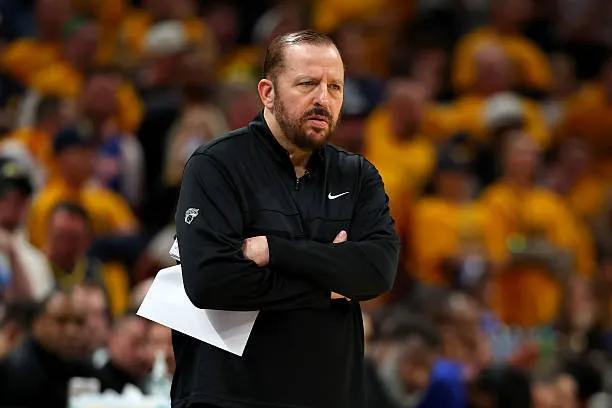 以为锡伯杜50多……结果，这~67岁的锡伯杜是NBA年龄最大的教练锡伯杜没结
