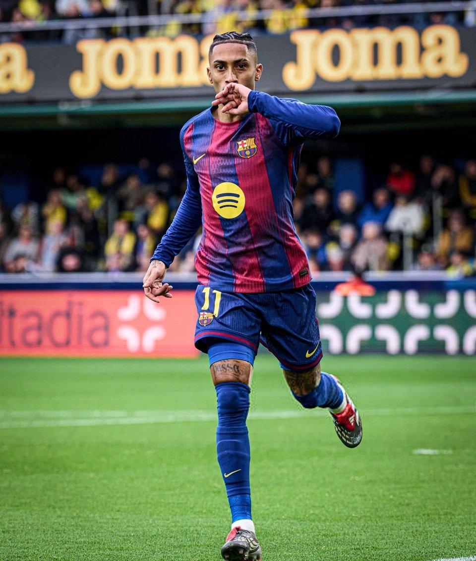 欧洲转会新闻播报！★原来如此！巴萨认为拉菲尼亚因金球奖的问题精神压力巨大，进