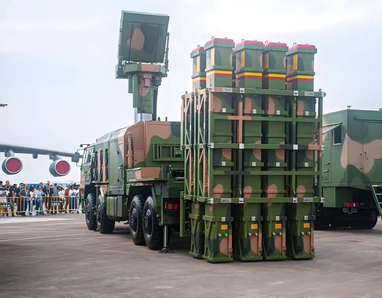 有外国军事专家称，一旦中美发生冲突，中国东南沿海地区会被美军炸得稀巴烂。一旦中