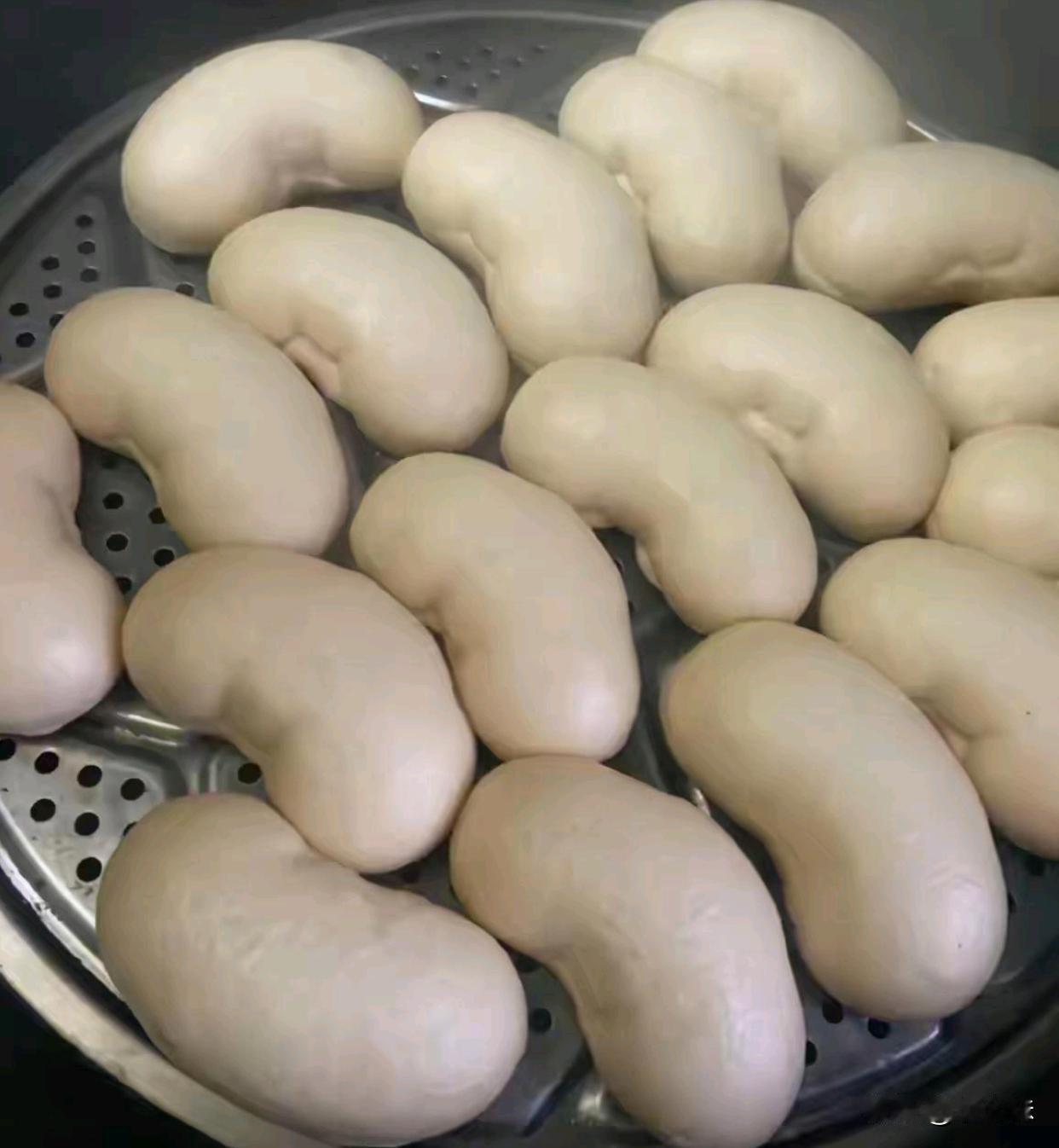 老公蒸的馒头怎么越看越不对劲？