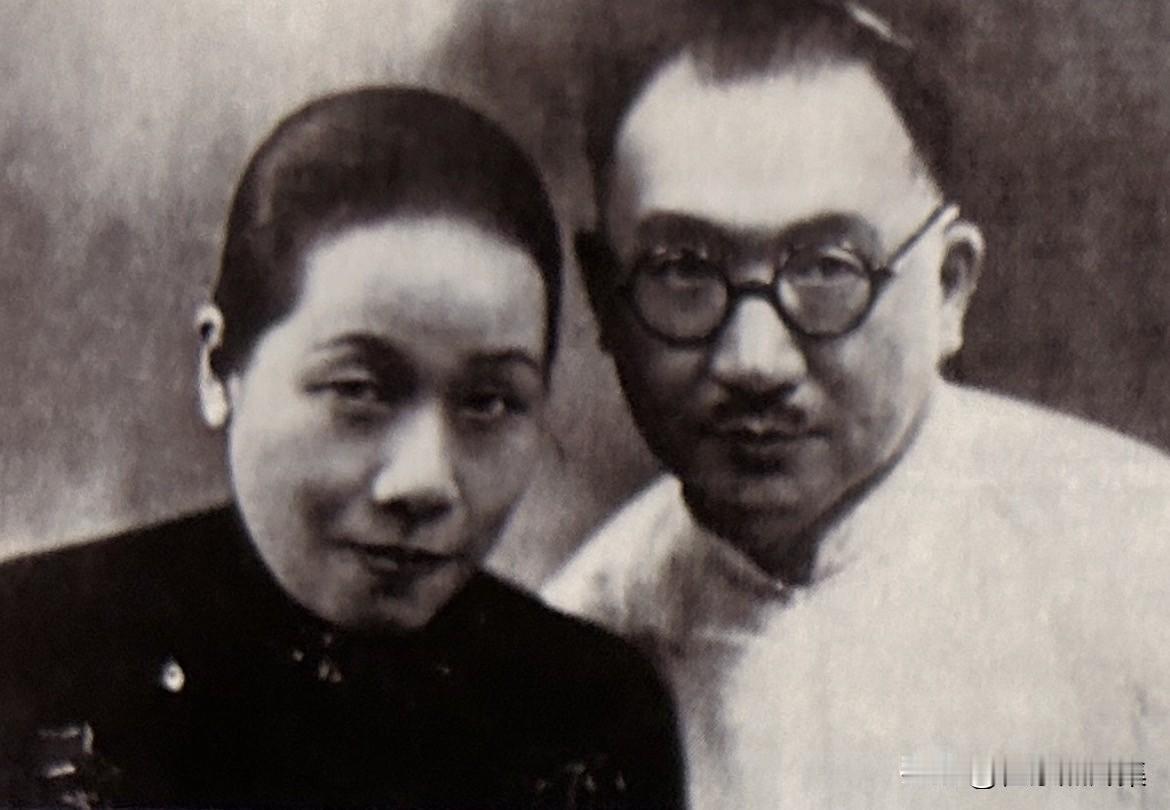 1936年12月12日西安事变爆发。当天下午，军政要人齐聚在南京斗鸡闸4号何座公
