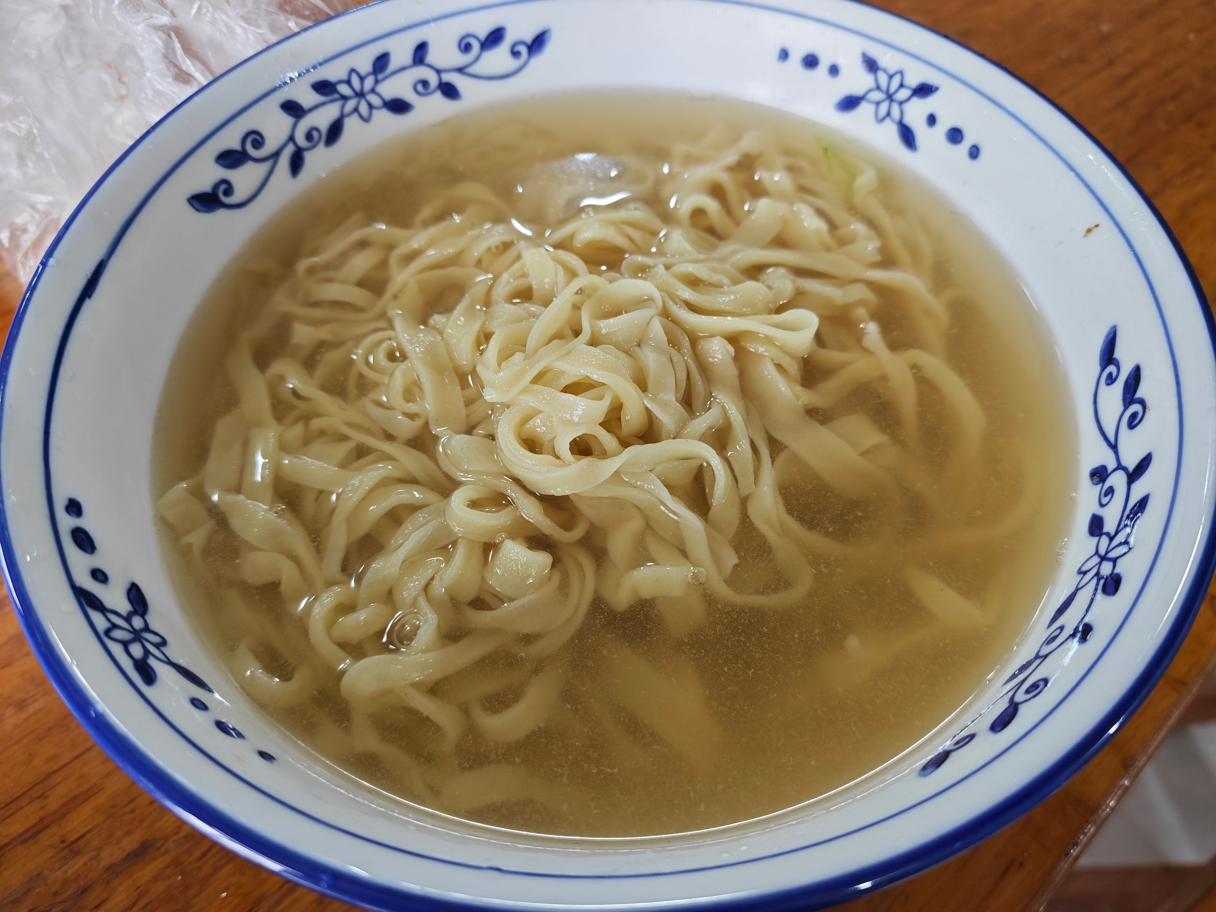 嗨嗨:为什么不用更先进的玄戒O1芯片？哈哈哈哈哈哈哈哈，没有攻击点了。​​​