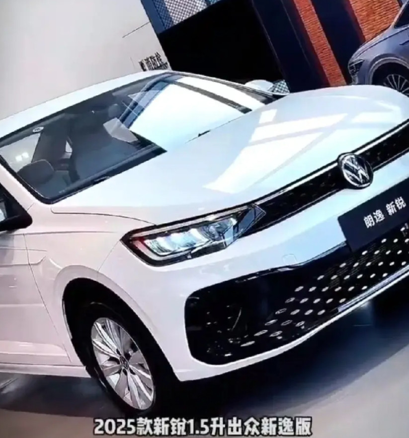 前几天决定给儿子换个朗逸新锐车后，儿媳妇不乐意了，觉得一个七万多的车撑不起面子，